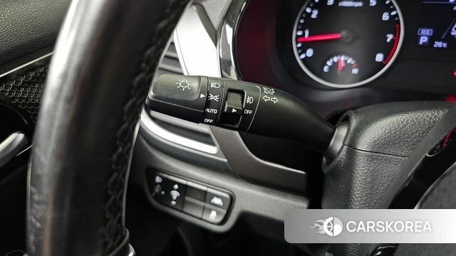 Kia Seltos 2019 Белый из Кореи, фото 5