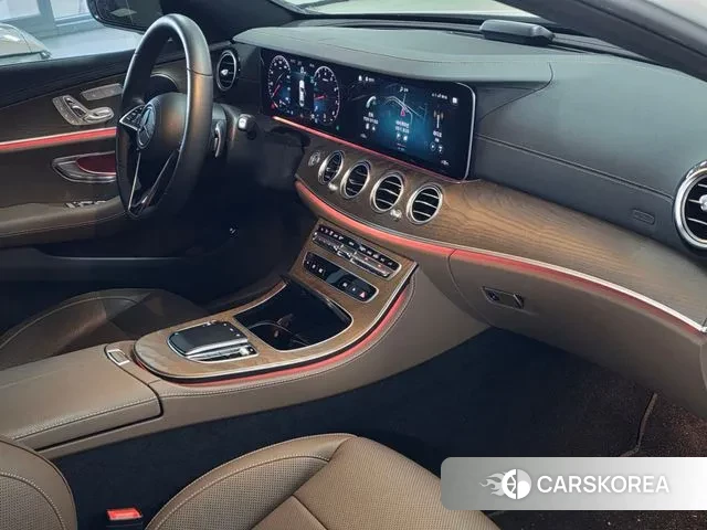 Mercedes-Benz E-Class W213 2023 Белый из Кореи, фото 5