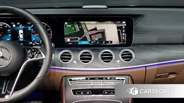 Mercedes-Benz E-Class W213 2023 Белый из Кореи, фото 5