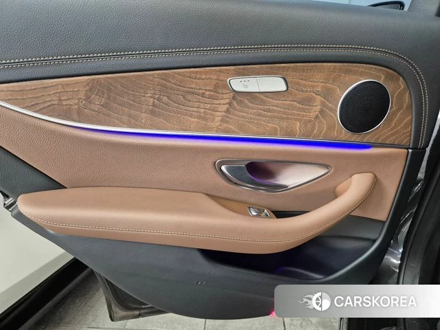 Mercedes-Benz E-Class W213 2021 Серый из Кореи, фото 5