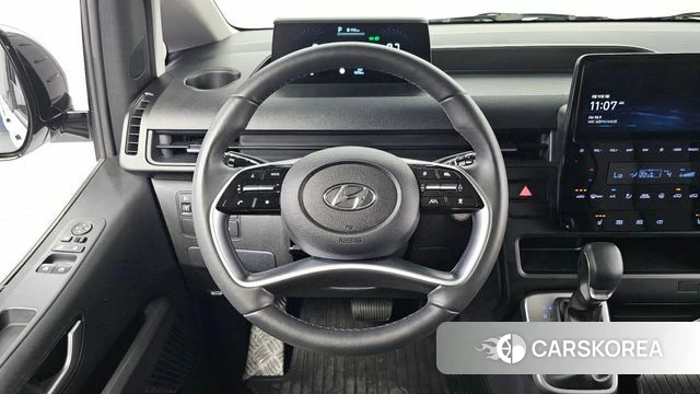 Hyundai Staria 2023 Белый из Кореи, фото 5