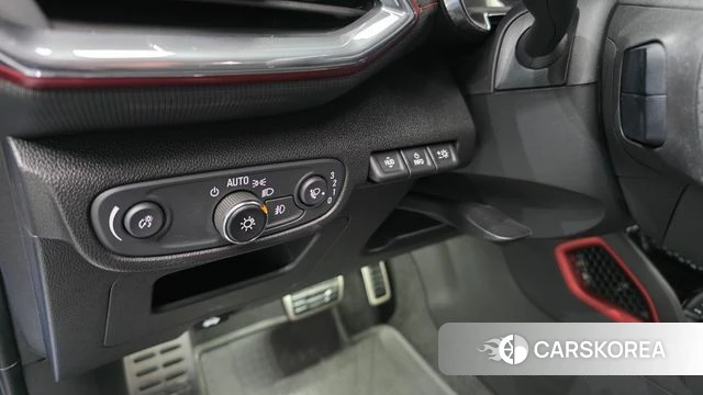 Chevrolet (GM Daewoo) Trailblazer 2023 Небесно-голубой из Кореи, фото 5