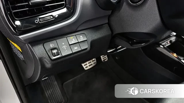 Kia Stonic 2018 Белый из Кореи, фото 5