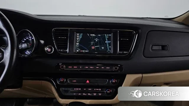 Kia The New Carnival 2019 Белый из Кореи, фото 5