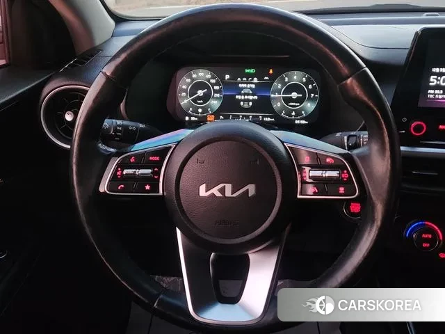 Kia The New K3 2nd generation 2021 Белый из Кореи, фото 5