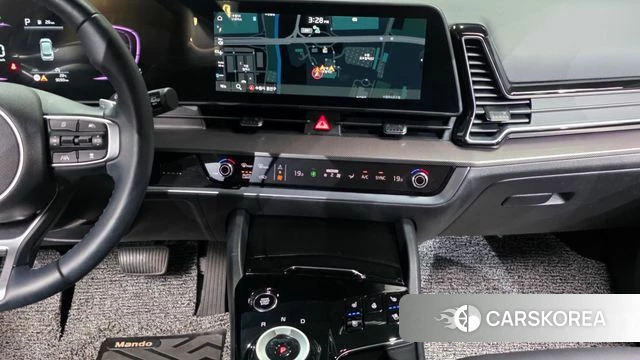 Kia Sportage 5th Generation 2023 Белый из Кореи, фото 5