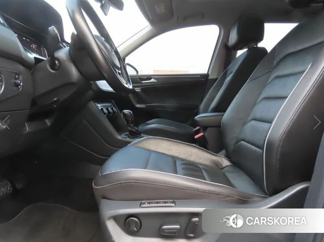 Volkswagen Tiguan Allspace 2020 Белый из Кореи, фото 5