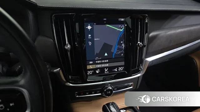 Volvo V90 Cross-Country 2018 Белый из Кореи, фото 5