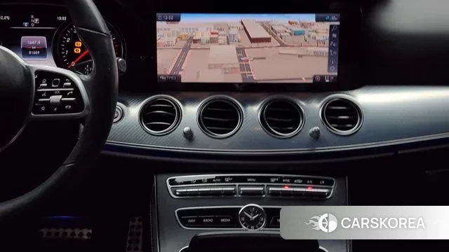 Mercedes-Benz E-Class W213 2020 Белый из Кореи, фото 5