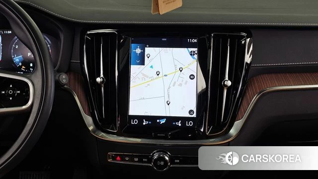 Volvo V60 Cross-Country 2nd Generation 2022 Белый из Кореи, фото 5