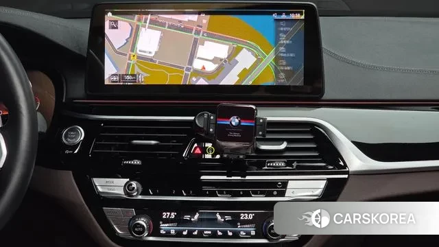 BMW 5 Series (G30) 2023 Черный из Кореи, фото 5