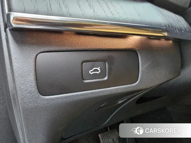 Volvo XC90 second Generation 2024 Серебряный из Кореи, фото 5