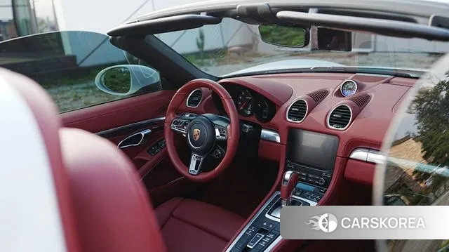 Porsche 718 Boxster 2023 Белый из Кореи, фото 5