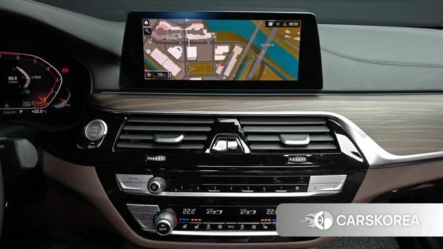BMW 5 Series (G30) 2020 Белый из Кореи, фото 5