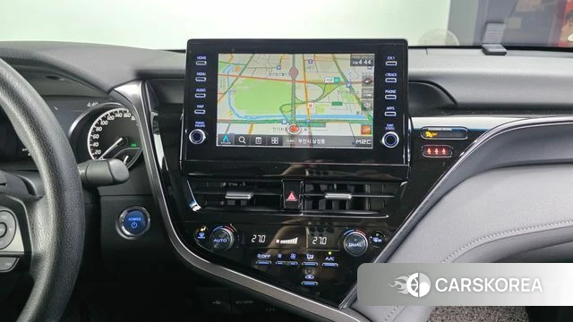 Toyota Camry (XV70) 2022 Серебряный из Кореи, фото 5