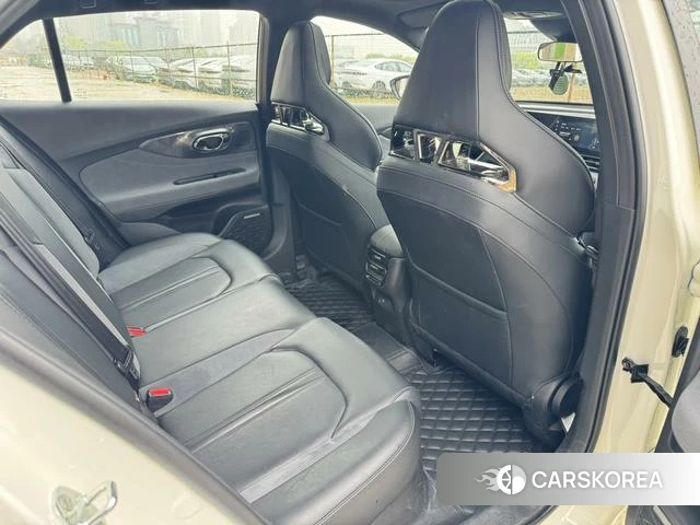 GAC Trumpchi Shadow Leopard 2024 Белый из Китая, фото 5