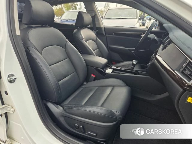 Kia Come New K7 2019 Белый из Кореи, фото 5