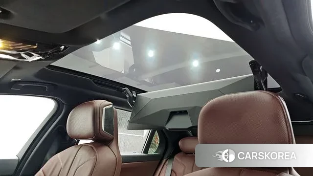 BMW 7 Series (G70) 2024 Белый из Кореи, фото 5