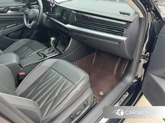 Volkswagen Passat 2022 Черный из Китая, фото 5