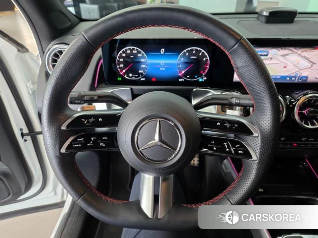 Mercedes-Benz GLB-Class X247 2025 Белый из Кореи, фото 5