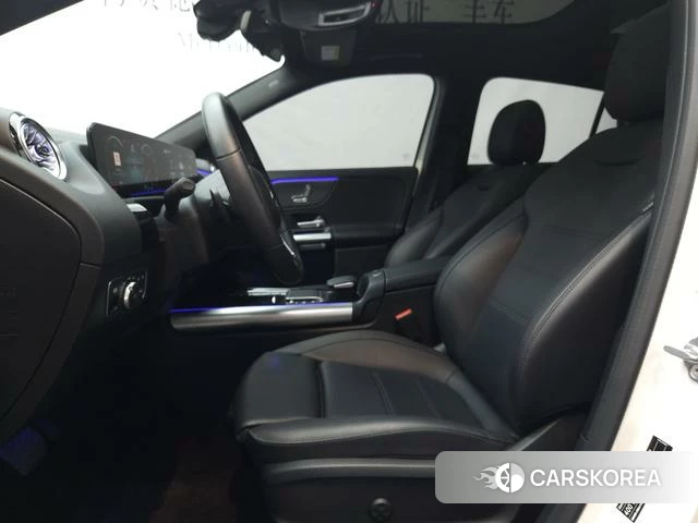 Mercedes-Benz GLA 2023 Белый из Китая, фото 5