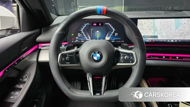 BMW 5 Series (G60) 2025 Белый из Кореи, фото 5