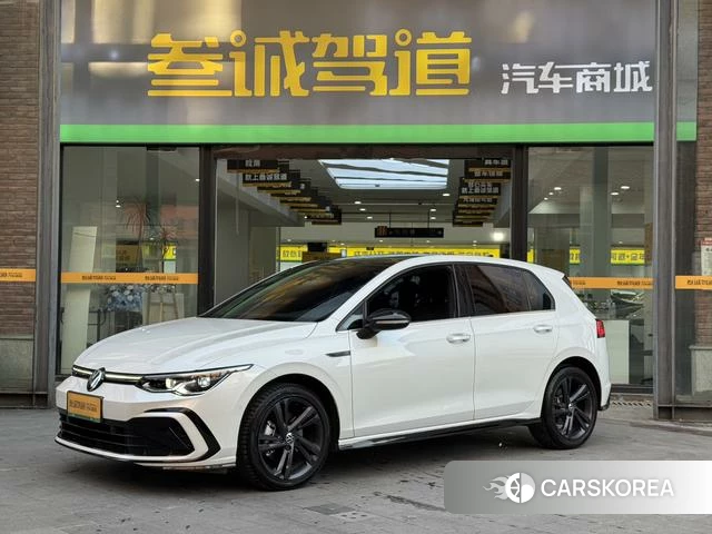 Volkswagen Golf 2024 Белый из Китая, фото 5
