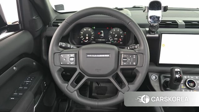 Land Rover Defender (L663) 2024 Черный из Кореи, фото 5