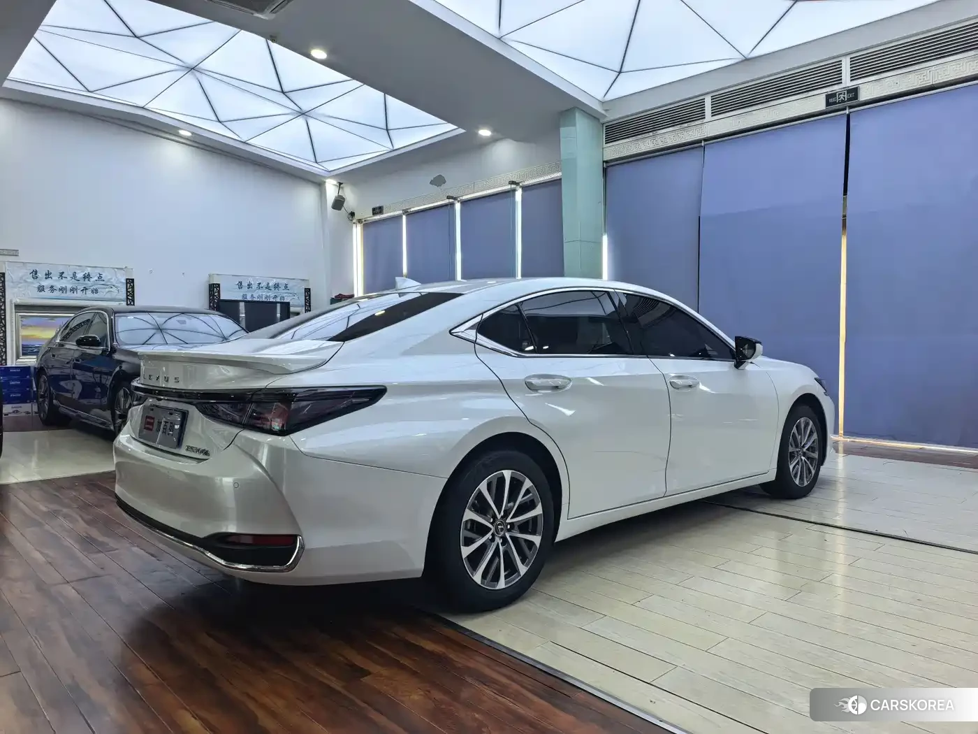 Lexus ES 2025 Белый из Китая, фото 5