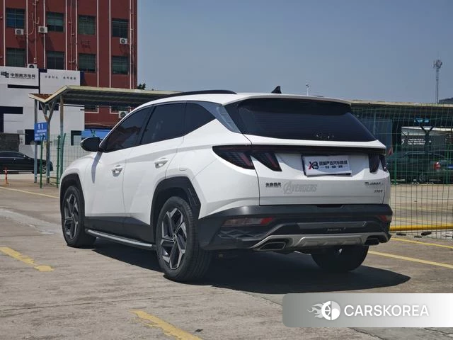 Hyundai Tucson 2023 Белый из Китая, фото 5