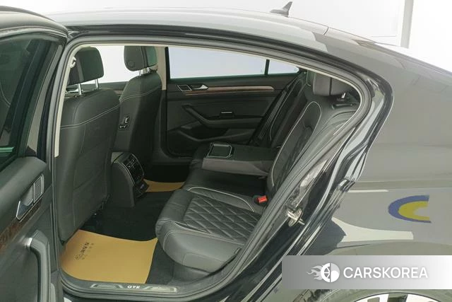 Volkswagen Magotan PHEV 2021 Черный из Китая, фото 5