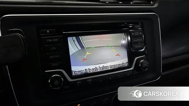 Nissan Leaf (ZE1) 2019 Белый из Кореи, фото 5