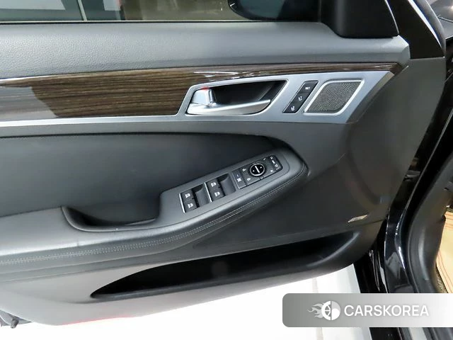 Genesis G80 2019 Черный из Кореи, фото 5