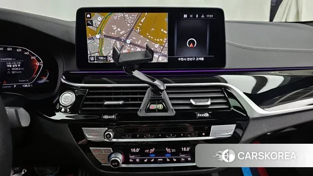 BMW 5 Series (G30) 2021 Белый из Кореи, фото 5