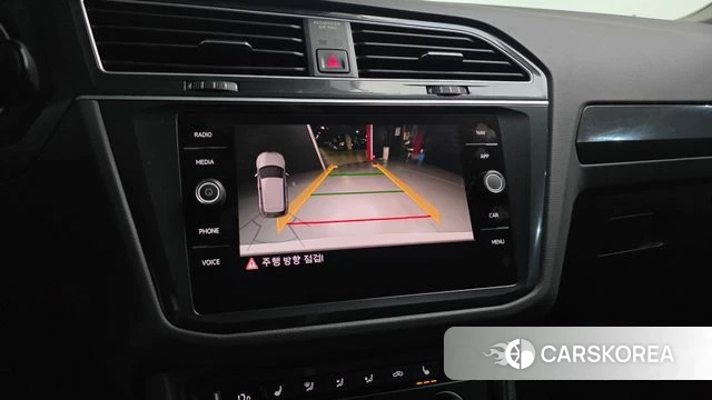 Volkswagen Tiguan second Generation 2020 Белый из Кореи, фото 5