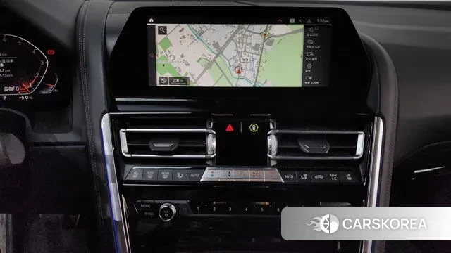 BMW 8 Series (G15) 2021 Белый из Кореи, фото 5