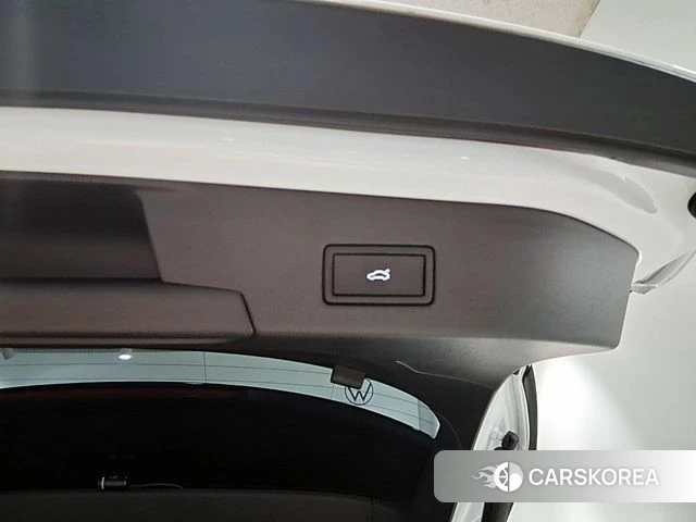 Volkswagen ID.4 2024 Белый из Кореи, фото 5