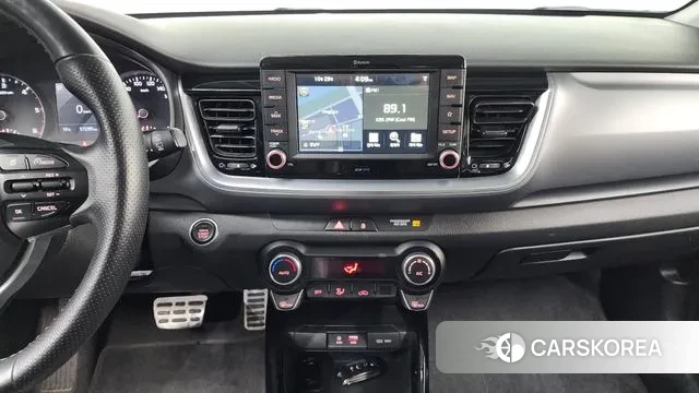 Kia Stonic 2019 Белый из Кореи, фото 5