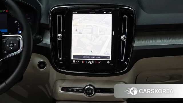 Volvo XC40 2024 Белый из Кореи, фото 5