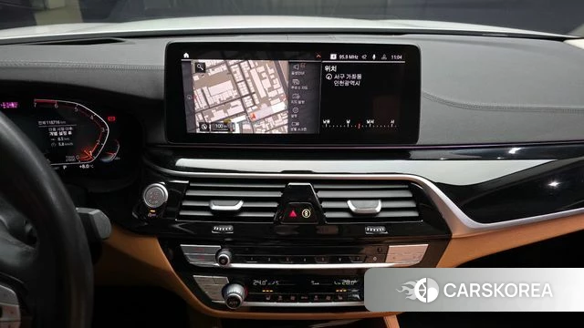 BMW 5 Series (G30) 2022 Белый из Кореи, фото 5