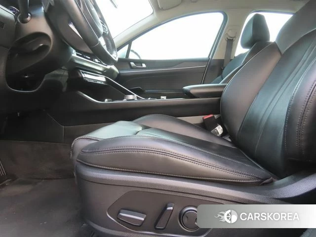 Kia K5 3rd generation 2022 Белый из Кореи, фото 5