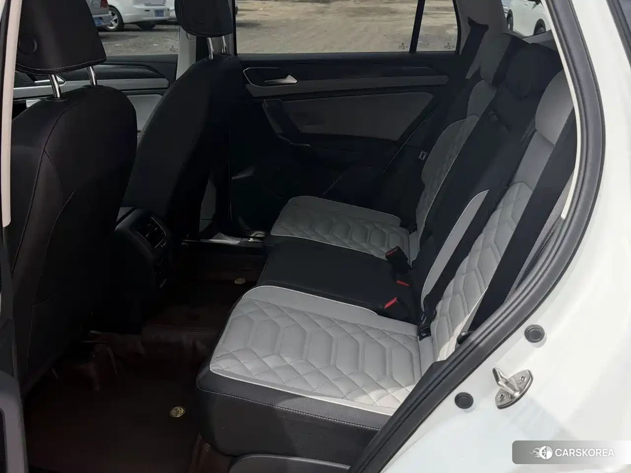 Volkswagen Tayron 2023 Белый из Китая, фото 5