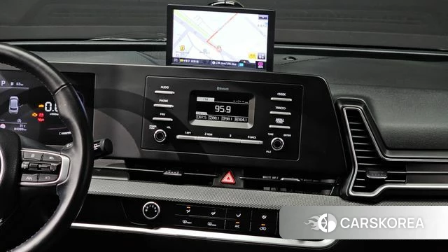 Kia Sportage 5th Generation 2023 Серебристо-серый из Кореи, фото 5