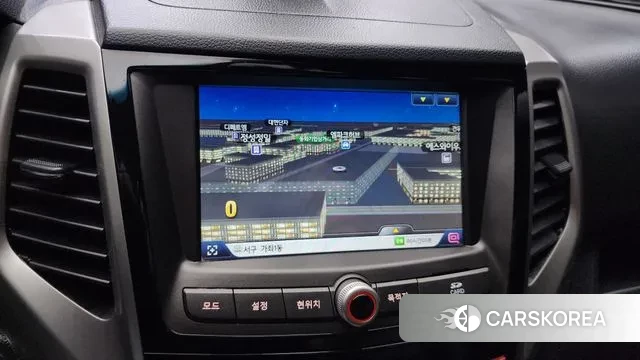 Ssangyong Tivoli Armor 2018 Серебристо-серый из Кореи, фото 5