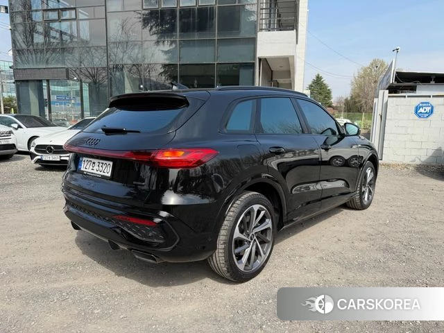 Audi Q5 (80A) 2025 Черный из Кореи, фото 5