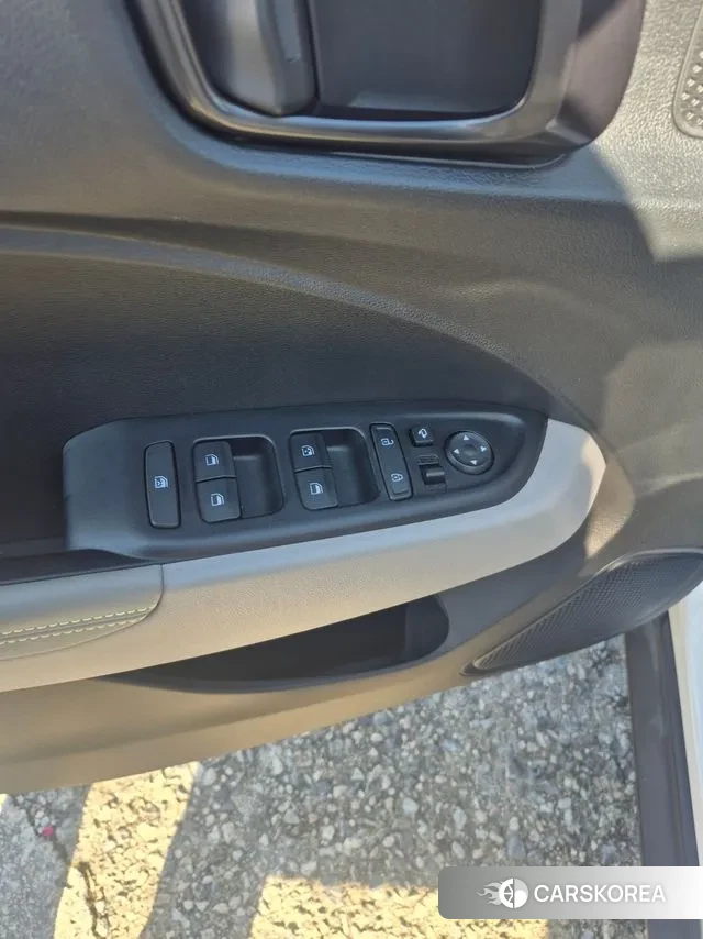 Hyundai Venue 2022 Белый двухцветный из Кореи, фото 5