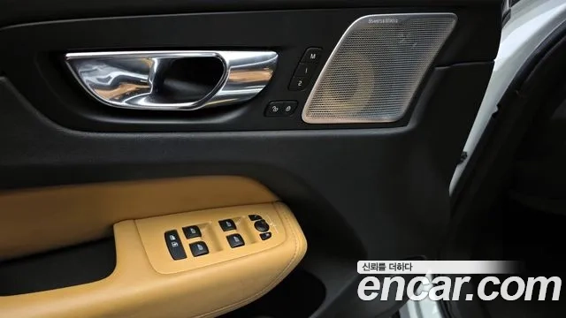 Volvo XC60 second Generation 2018 Белый из Кореи, фото 5