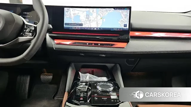 BMW 5 Series (G60) 2024 Белый из Кореи, фото 5