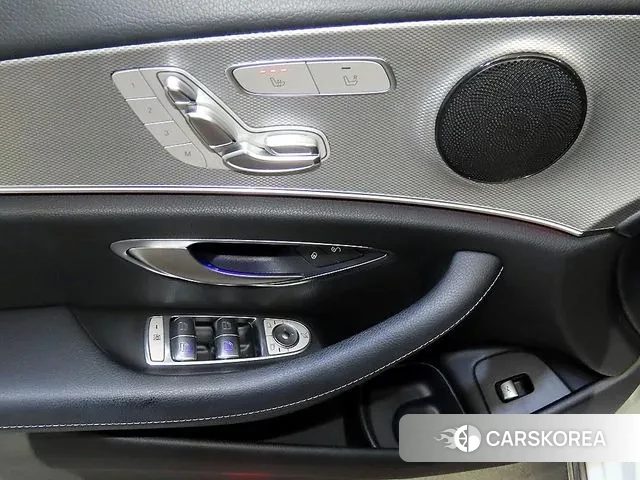 Mercedes-Benz E-Class W213 2018 Белый из Кореи, фото 5