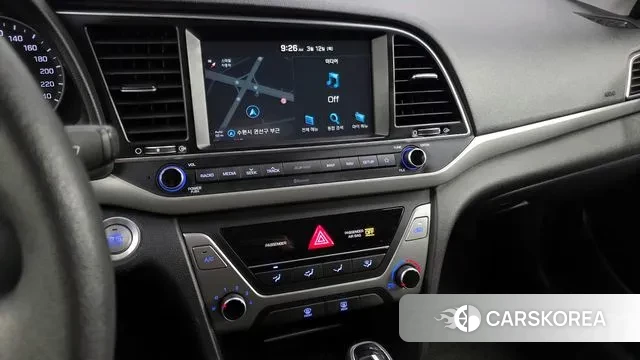 Hyundai Avante AD 2018 Белый из Кореи, фото 5